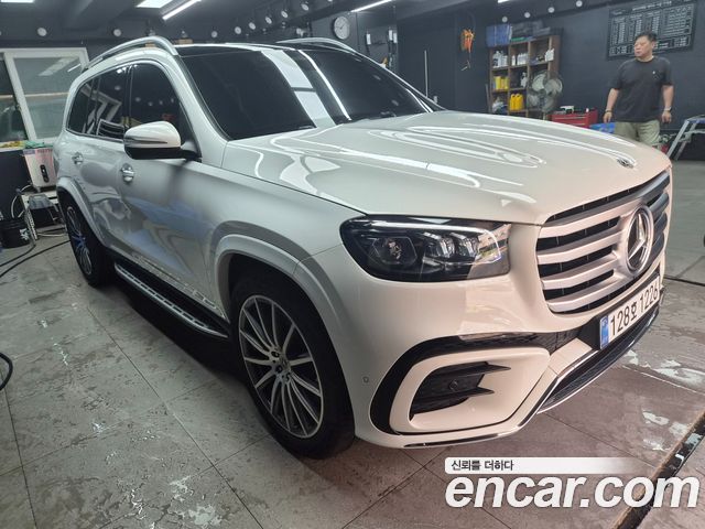 Mercedes-Benz GLS-Class GLS450d 4MATIC — пробег 9 826 км — фото 3 из 5