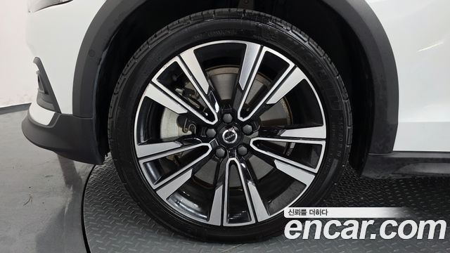 Volvo V60 из Кореи Encar