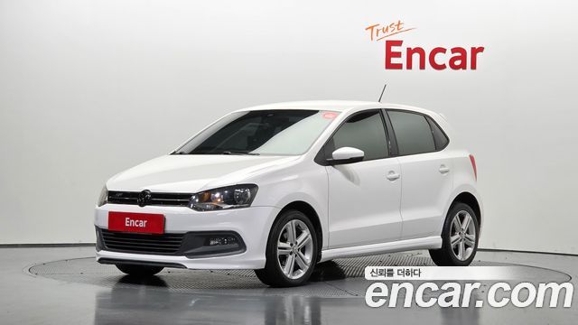Volkswagen Polo 1.6 TDI R-Line 5th — пробег 121 886 км — фото 1 из 5