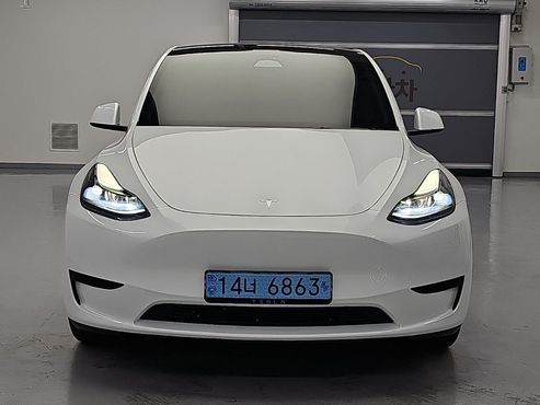 Tesla Model Y RWD — пробег 36 112 км — фото 2 из 5