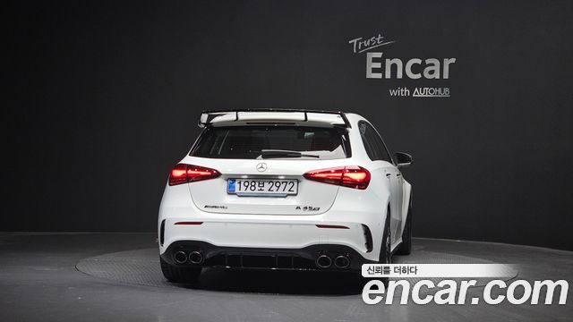 Mercedes-Benz A-Class AMG A45 S 4MATIC+ Hatchback — пробег 1 817 км — фото 4 из 5