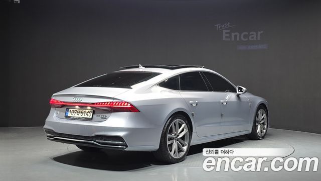 Audi A7 55 TFSI Quattro Premium — пробег 47 242 км — фото 2 из 5