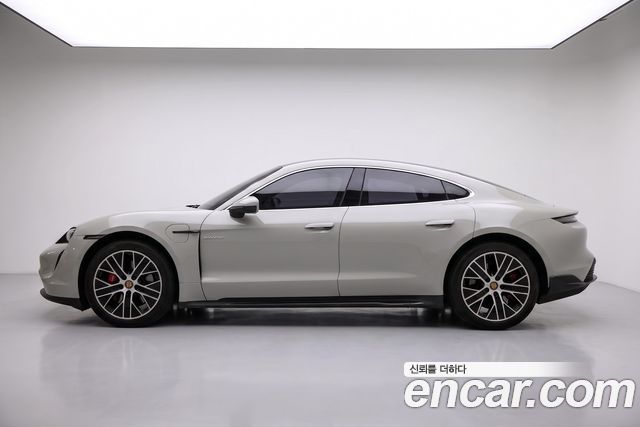 Porsche Taycan из Кореи Encar