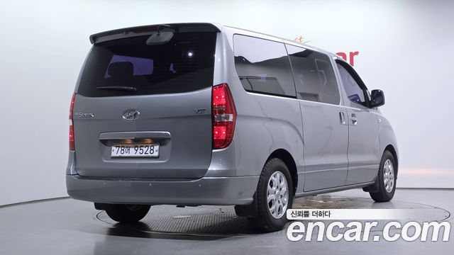 Hyundai Starex 12-Seater Wagon CVX Premium — пробег 163 190 км — фото 2 из 5