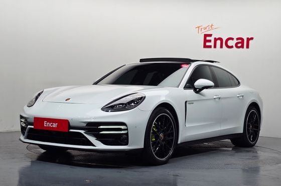 Porsche Panamera 2.9 AWD E-Hybrid — пробег 38 670 км — фото 1 из 5