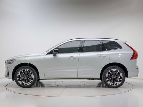 Volvo XC60 B5 Ultra Bright Air Sus — пробег 3 071 км — фото 3 из 5