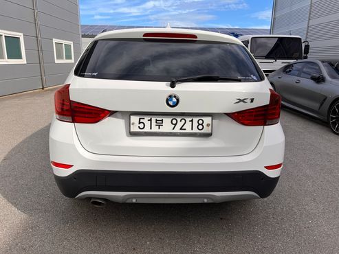 BMW X1 xDrive 18d — пробег 80 733 км — фото 4 из 5