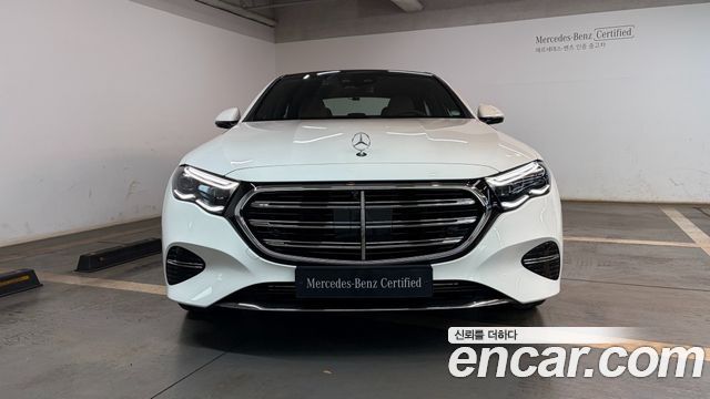 Mercedes-Benz E-Class E300 4MATIC Exclusive — пробег 1 250 км — фото 3 из 5