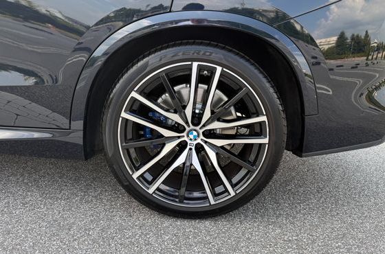 BMW X5 xDrive 40i M sports Onlie Exclusive Edition — пробег 83 522 км — фото 5 из 5