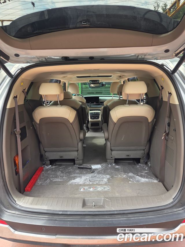 Kia Carnival Gasoline 9-Seater Signature — пробег 24 500 км — фото 2 из 5