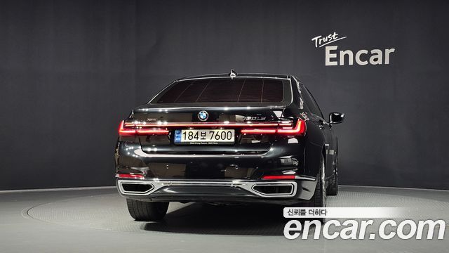 BMW 7-Series 730Ld xDrive Design Pure Excellence — пробег 84 616 км — фото 4 из 5