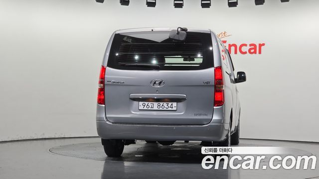 Hyundai Starex 3-Seater VAN CVX Deluxe — пробег 153 220 км — фото 4 из 5