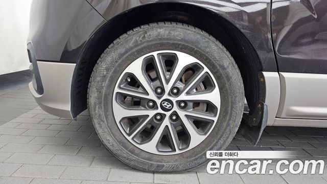Hyundai Starex Urban 9-Seater Exclusive — пробег 99 597 км — фото 5 из 5
