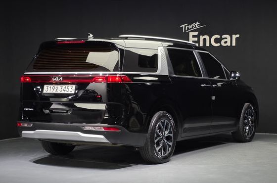 Kia Carnival Diesel 9-Seater Prestige — пробег 58 285 км — фото 2 из 5