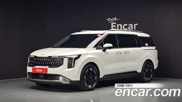 Kia Carnival Diesel 9-Seater Signature — пробег 15 542 км — фото 1 из 5