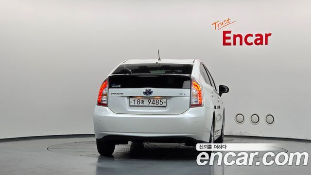 Toyota Prius из Кореи Encar