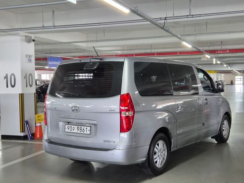 Hyundai Starex 5-Seater VAN Modern — пробег 224 815 км — фото 2 из 5