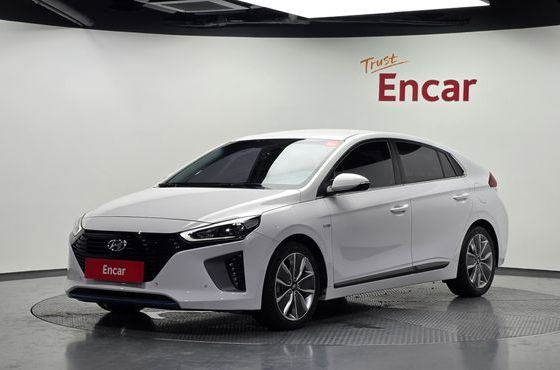 Hyundai Ioniq Q — пробег 120 626 км — фото 1 из 5