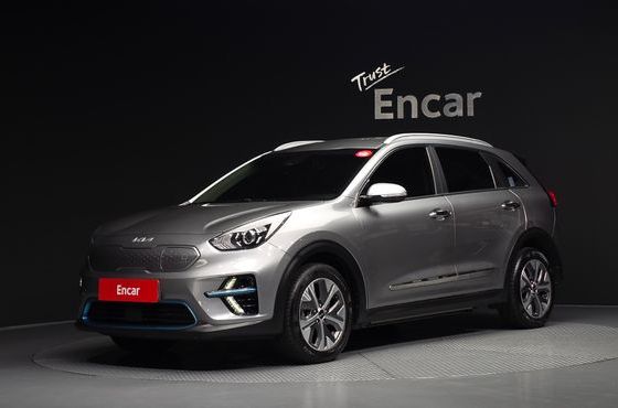 Kia Niro Prestige — пробег 87 639 км — фото 1 из 5