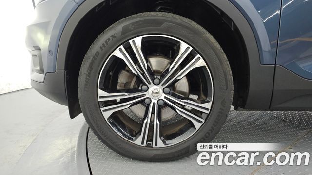 Volvo XC40 из Кореи Encar
