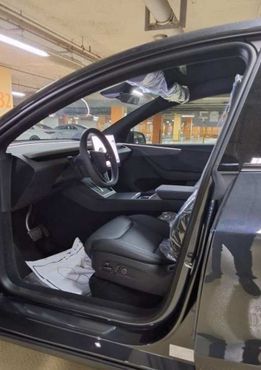 Tesla Model Y L Long Range AWD — пробег 1 км — фото 4 из 5