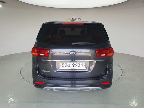 Kia Carnival 9-Seater Noblesse Special — пробег 89 827 км — фото 2 из 5
