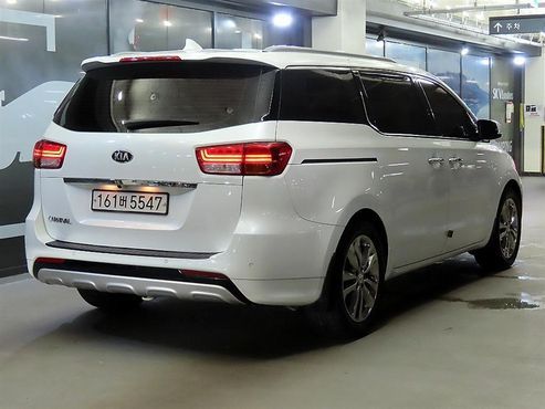 Kia Carnival 9-seater Noblesse — пробег 89 649 км — фото 4 из 5
