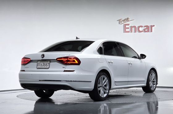 Volkswagen Passat 2.0 TSI B7 — пробег 58 986 км — фото 2 из 5