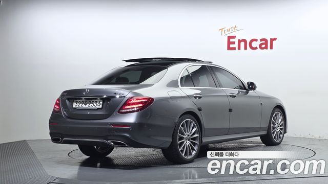 Mercedes-Benz E-Class из Кореи Encar