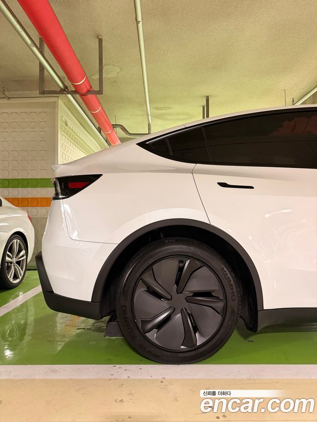 Tesla Model Y Long Range AWD — пробег 25 676 км — фото 5 из 5