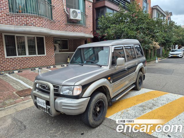 Hyundai Galloper 7-Seater LPG V6 Exceed — пробег 160 326 км — фото 3 из 5