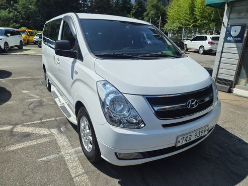Hyundai Starex 12-Seater Wagon CVX Premium — пробег 149 000 км — фото 1 из 5