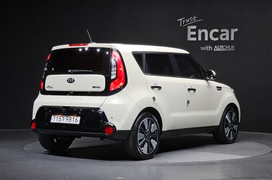 Kia Soul 1.6 Diesel Noblesse — пробег 94 975 км — фото 2 из 5