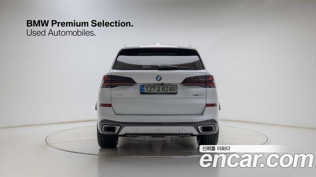 BMW X5 xDrive 40i M Sport — пробег 4 575 км — фото 3 из 5