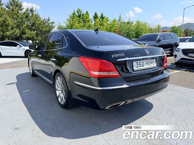 Hyundai Equus из Кореи Encar