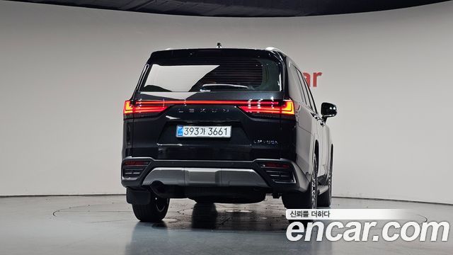 Lexus LX 700h Luxury — пробег 1 332 км — фото 4 из 5