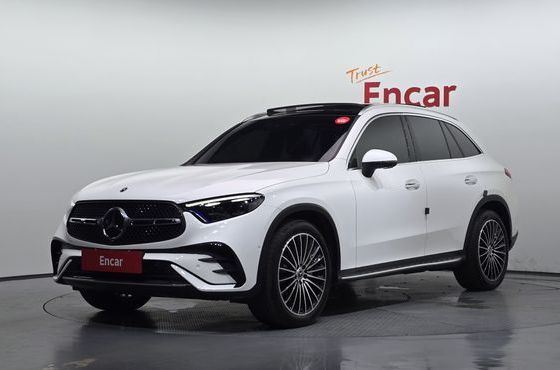 Mercedes-Benz GLC-Class GLC300 4MATIC AMG Line — пробег 32 081 км — фото 1 из 5