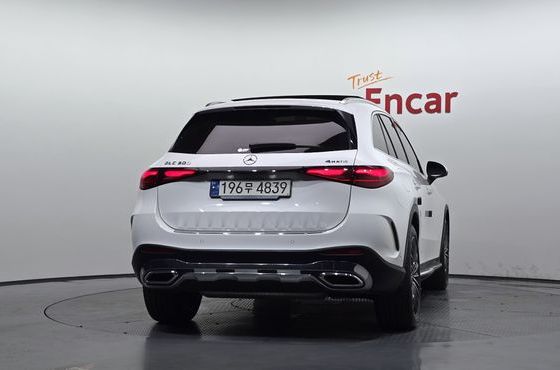 Mercedes-Benz GLC-Class GLC300 4MATIC AMG Line — пробег 32 081 км — фото 4 из 5