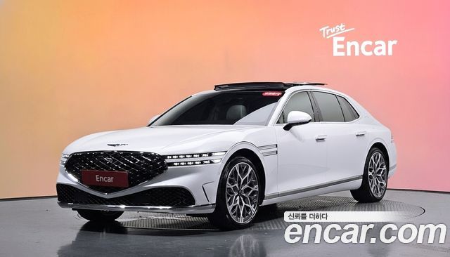 Genesis G90 Gasoline 3.5 Turbo e-S/C AWD — пробег 32 900 км — фото 1 из 5
