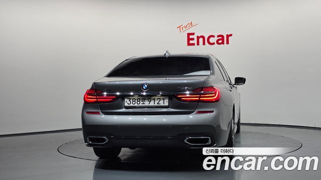 BMW 7-Series 730d xDrive M Sport — пробег 127 337 км — фото 4 из 5