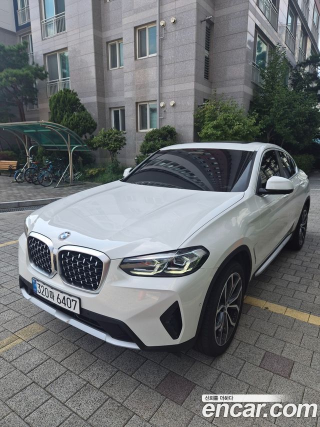 BMW X4 xDrive20i xLine — пробег 5 100 км — фото 2 из 5