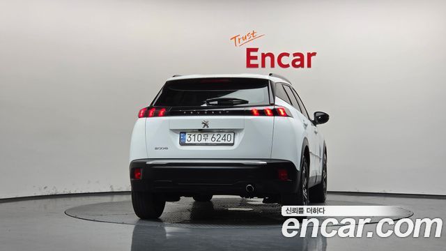 Peugeot 2008 из Кореи Encar
