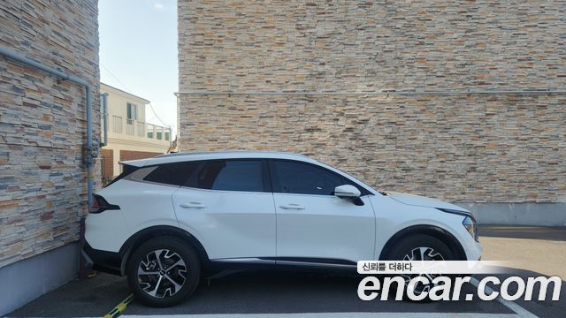 Kia Sportage HEV 1.6 2WD Signature — пробег 37 000 км — фото 2 из 5