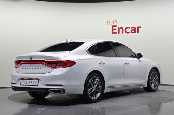 Hyundai Grandeur 2.4 Premium Special — пробег 75 845 км — фото 2 из 5