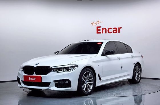 BMW 5-Series 520d M Sport Package Plus — пробег 124 824 км — фото 1 из 5