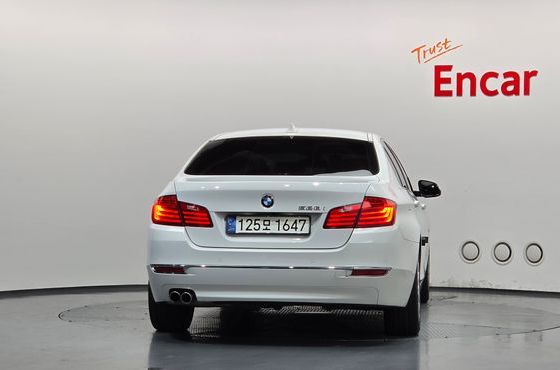 BMW 5-Series 528i Luxury Plus — пробег 172 306 км — фото 4 из 5