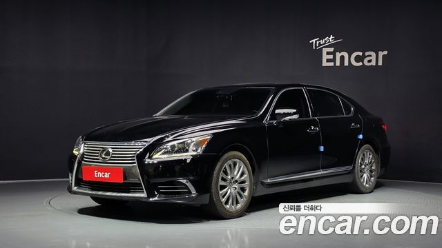 Lexus LS 5-seats Ottoman — пробег 98 640 км — фото 1 из 5