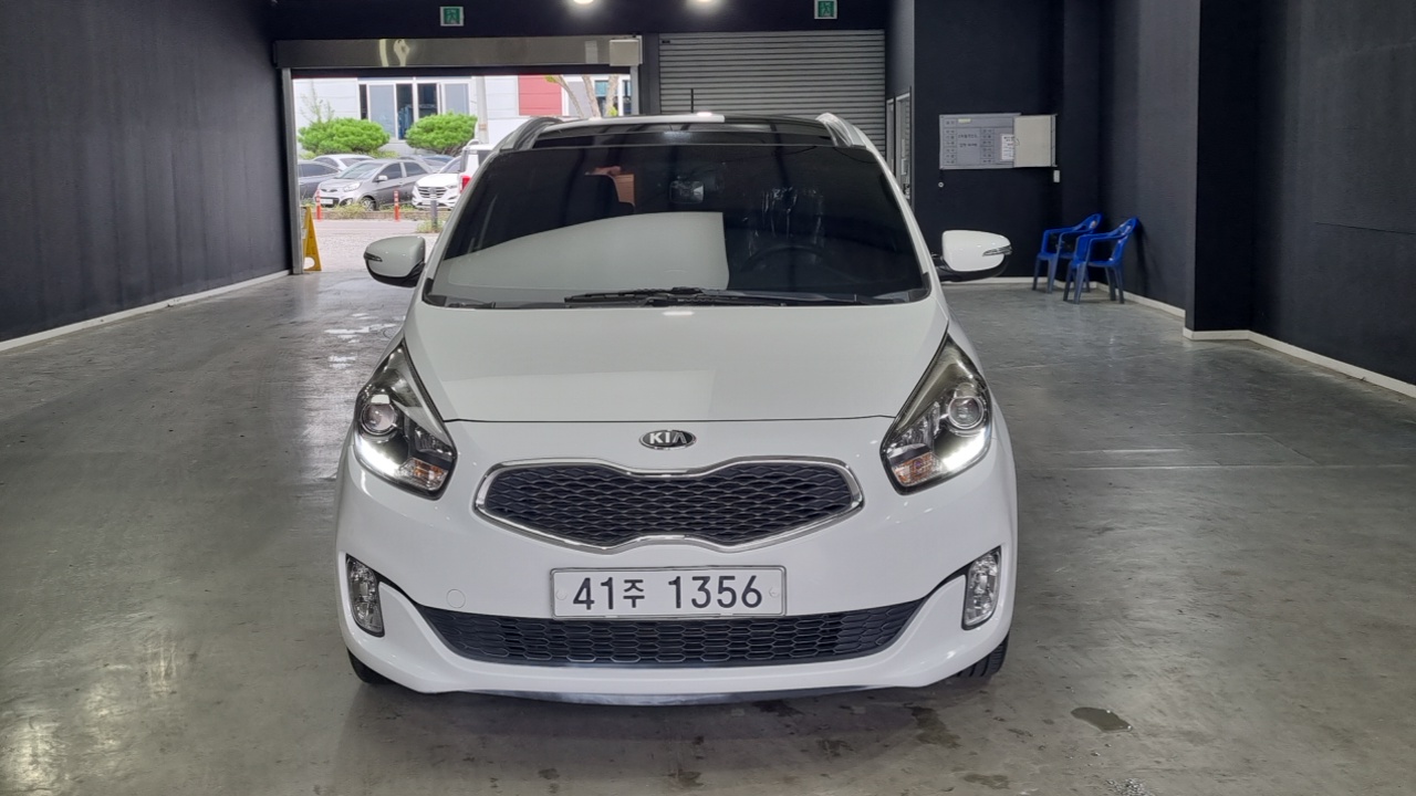 Kia Carens 2.0 LPi Prestige — пробег 124 833 км — фото 3 из 5