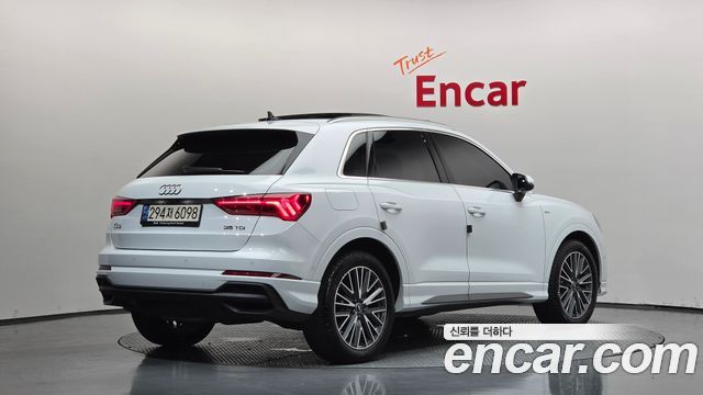 Audi Q3 35 TDI Premium — пробег 39 424 км — фото 2 из 5