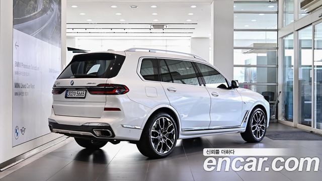 BMW X7 xDrive 40i M Sport 7STR — пробег 117 222 км — фото 2 из 5